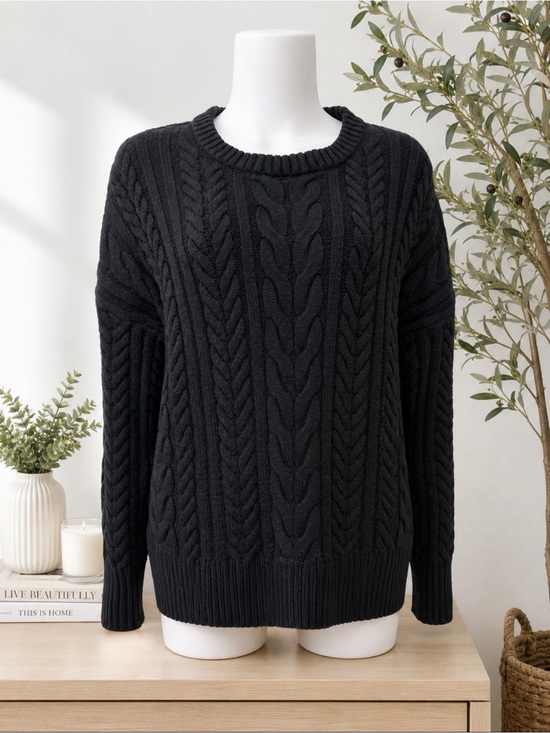 Philosophy Sweaters - Philosophy Black Cable Knit Crewneck Sweater